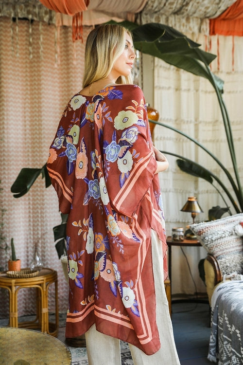 Kimono con fiori di violacciocca